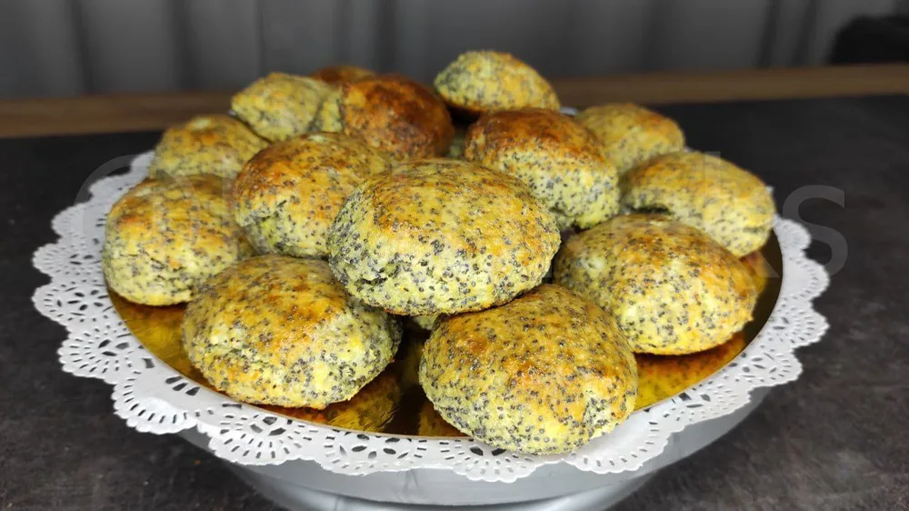 Булочки с маком