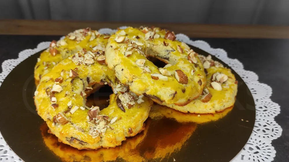 Колечки с орехами и шоколадом
